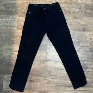 DL1961’s! Dark navy, incredibly soft. Rose gold hardware. 4-way stretch.